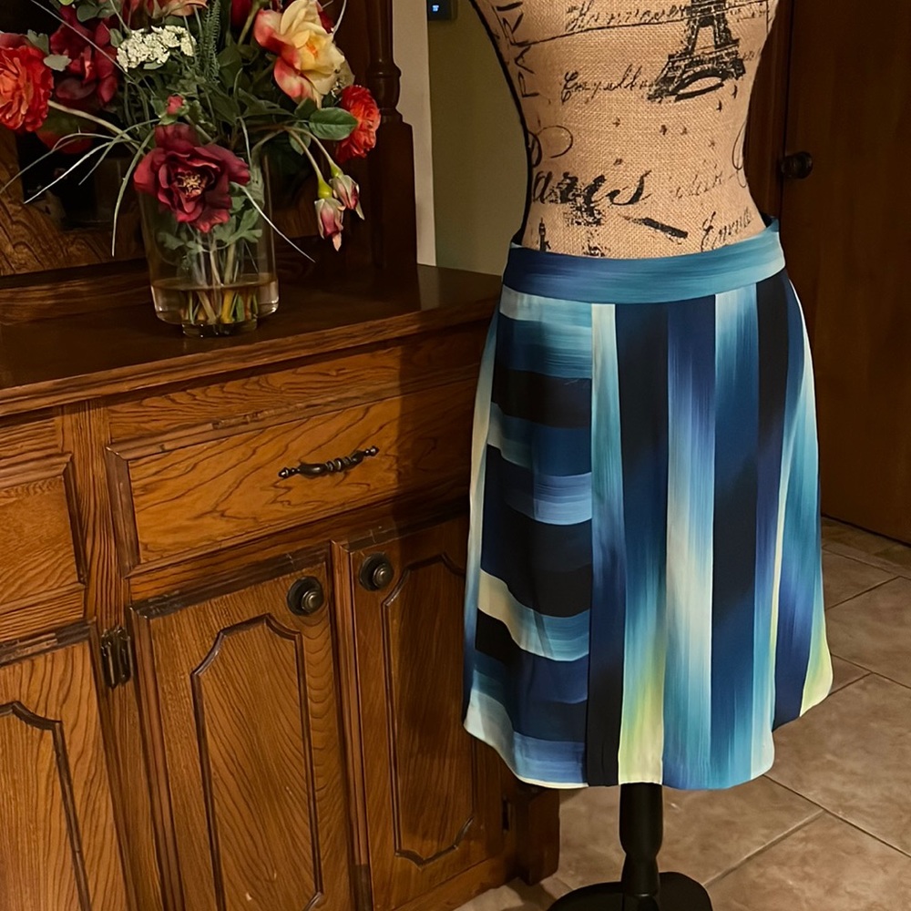 Trina Turk skirt size 6